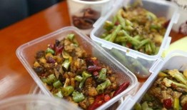 外卖餐盒爆料怎么做的视频,跟随视频一探究竟