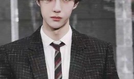 圈内爆料王一博李佳航,幕后故事引热议