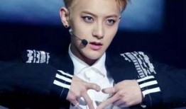 黄子韬爆料暗恋女生视频,甜蜜视频曝光引网友热议