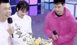 网红结婚吃瓜视频播放在线观看,甜蜜瞬间，吃瓜群众围观盛况